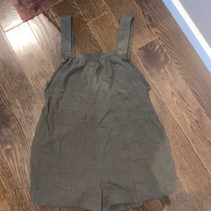 Romper with pockets